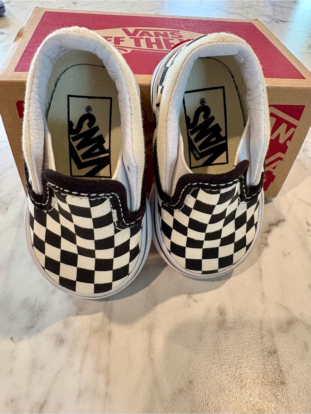 Vans Kids Checkerboard Slip-On in Black and White - Picture 4 of 7
